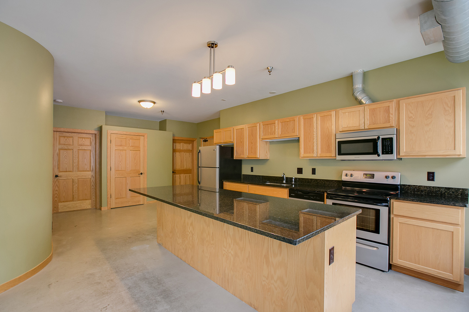 the freund haus 1015 University Ave SE 101 023