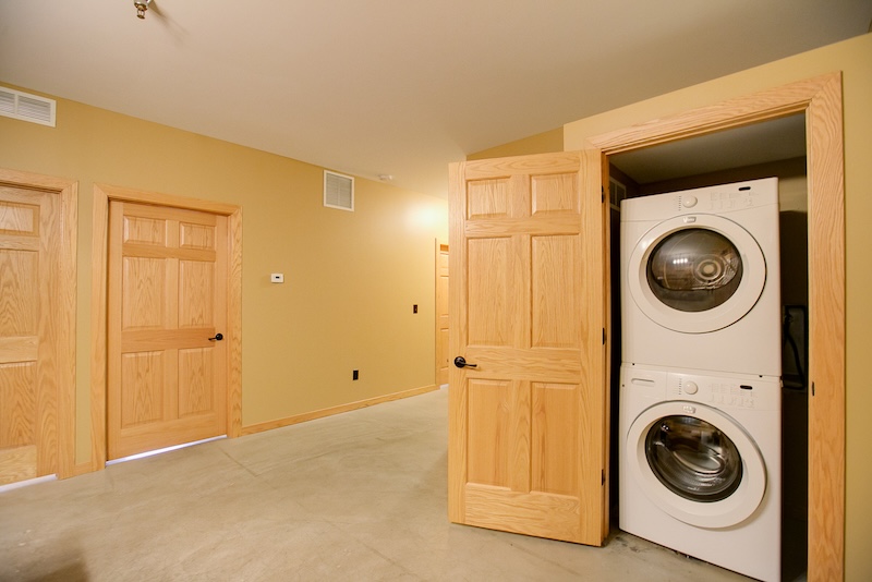 the freund haus minneapolis college apartments berlin 5br laundry