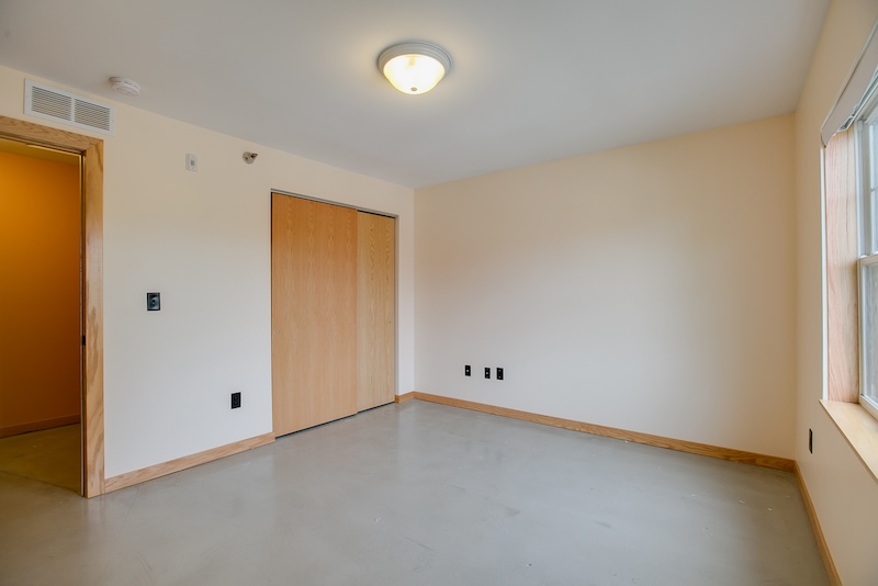 the freund haus minneapolis college apartments milan 4br bedroom 4